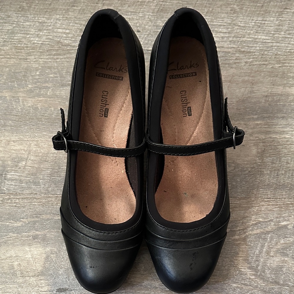 Clarks Black Mary Jane Heels